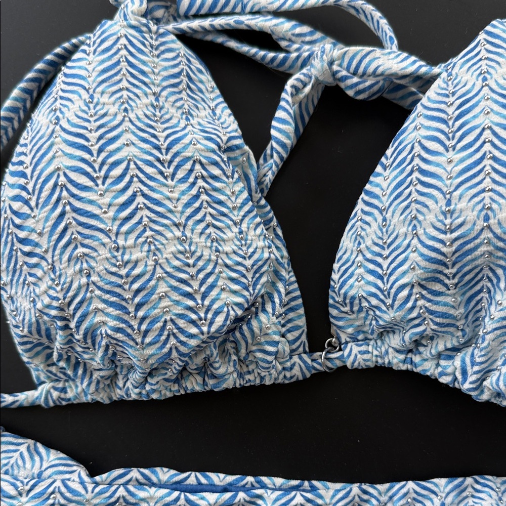 Blue Patterned Bikini Set - Picture 3 of 8